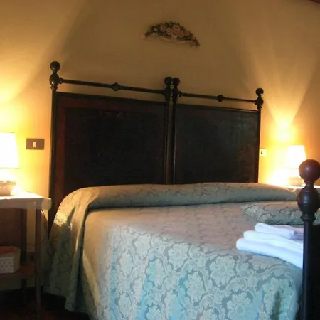 Il Vigneto Affittacamere Casa di campagna Manerba del Garda