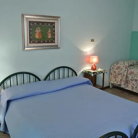 Il Vigneto Affittacamere Casa di campagna Manerba del Garda
